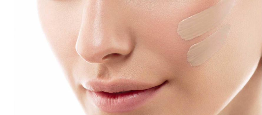 کرم ضد آفتاب SPF 50+ رنگی سینره باعث مات و یک‌دست شدن پوست می‌شود